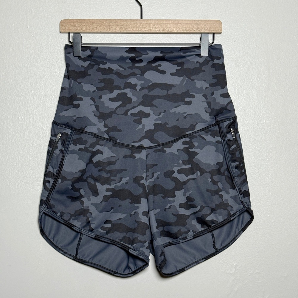 Movemama Maternity Shorts XS Gray Black Camo Stretch Pregnant‎ Gym Yoga Pilates